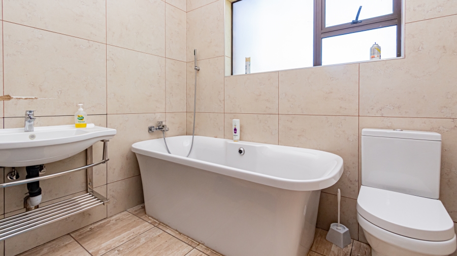 12 Bedroom Property for Sale in Mnandi Gauteng