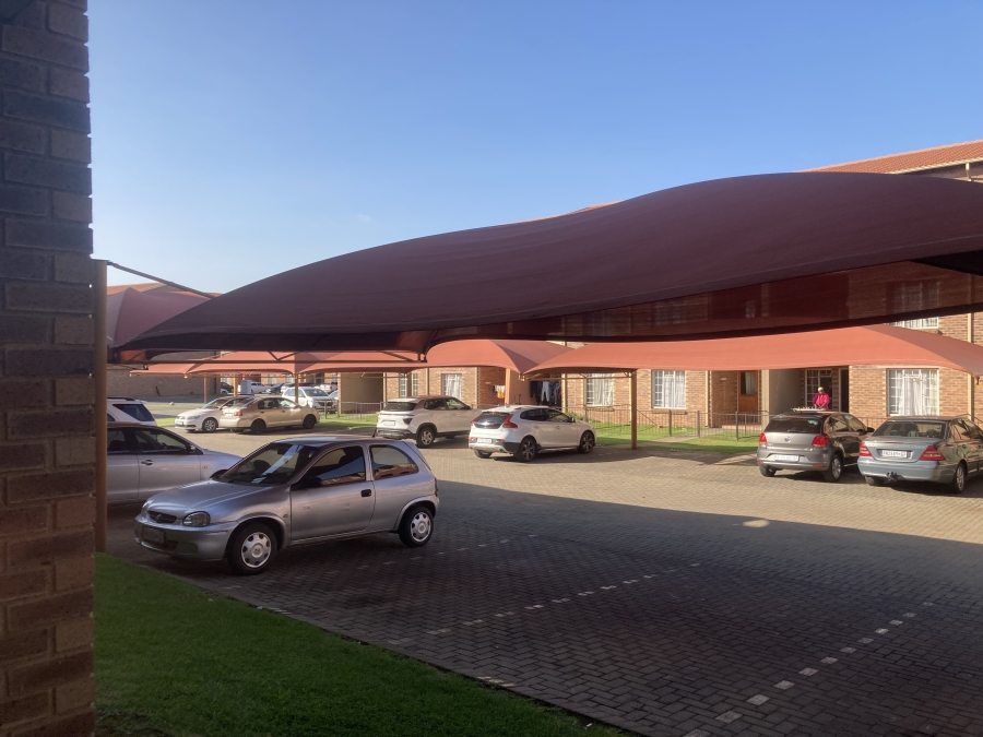 2 Bedroom Property for Sale in Comet Gauteng