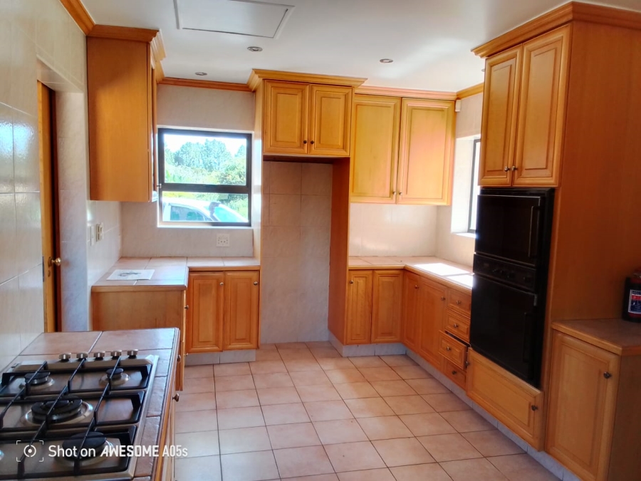 4 Bedroom Property for Sale in Glen Austin Gauteng