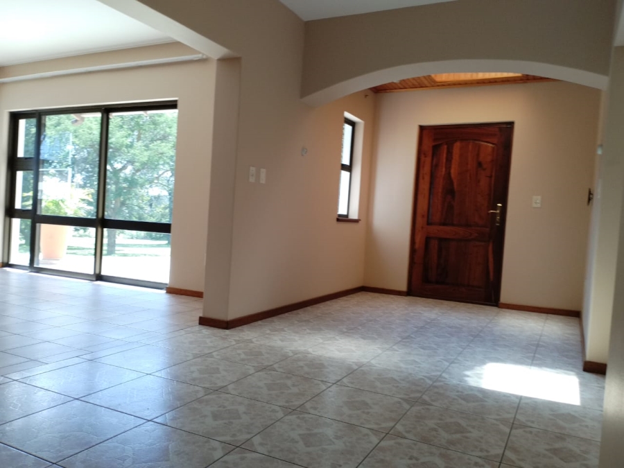 4 Bedroom Property for Sale in Glen Austin Gauteng