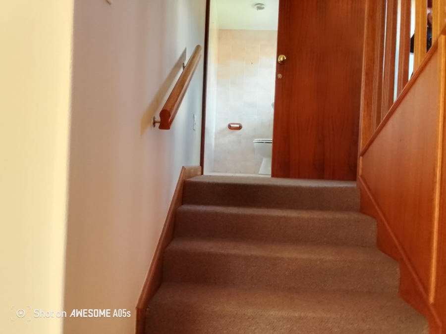 4 Bedroom Property for Sale in Glen Austin Gauteng