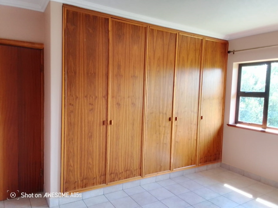 4 Bedroom Property for Sale in Glen Austin Gauteng