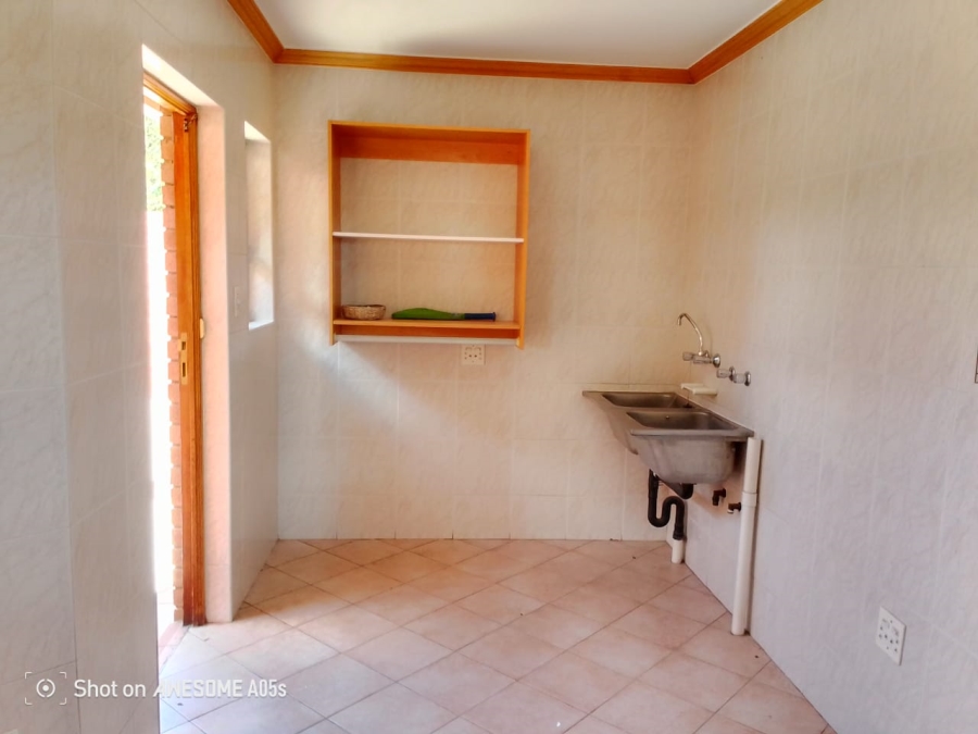 4 Bedroom Property for Sale in Glen Austin Gauteng