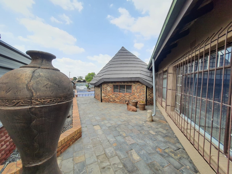 3 Bedroom Property for Sale in Vanderbijlpark SE 6 Gauteng