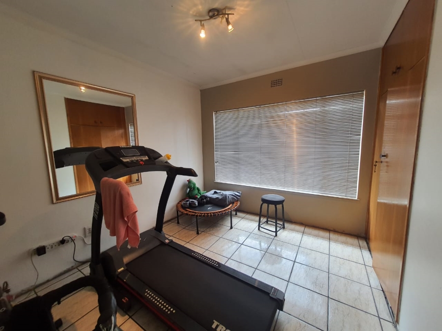 3 Bedroom Property for Sale in Vanderbijlpark SE 6 Gauteng