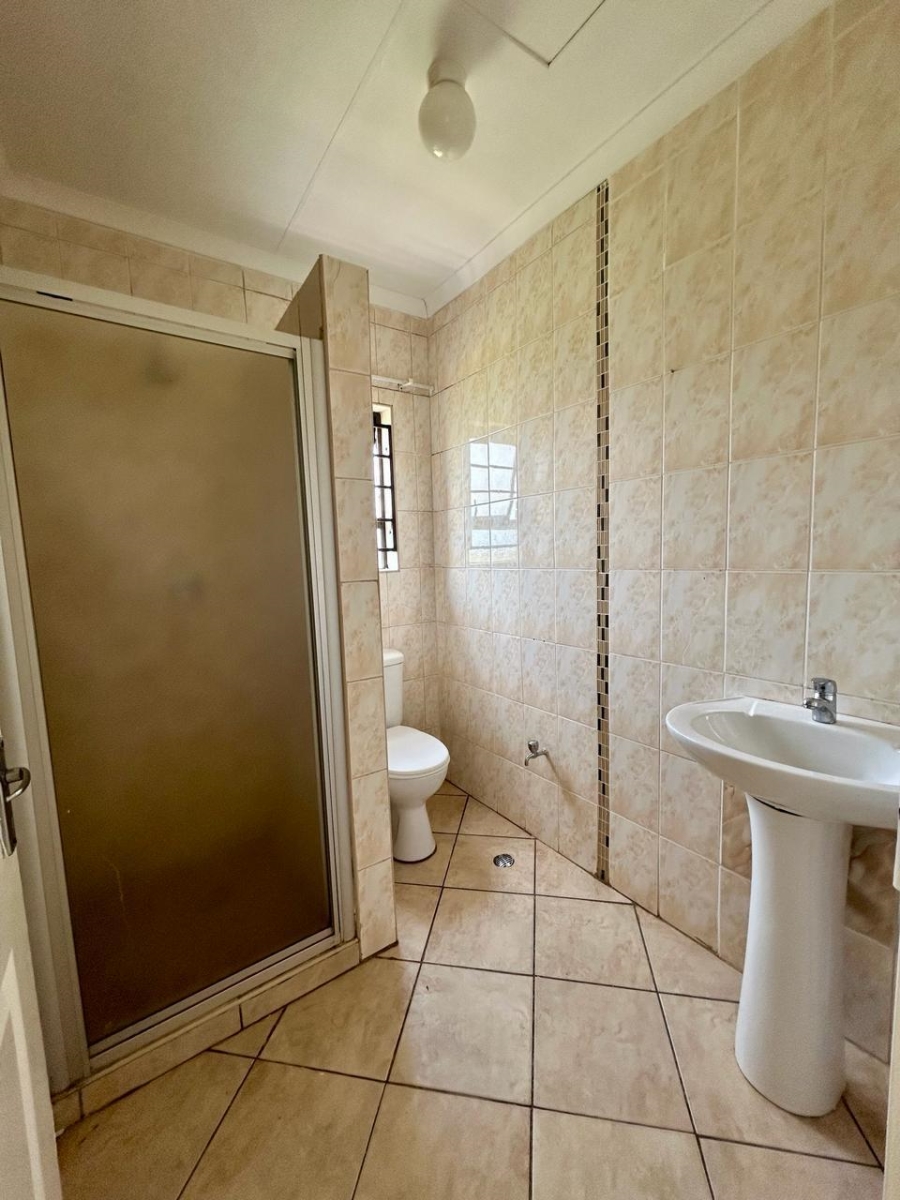 To Let 2 Bedroom Property for Rent in Lenasia Gauteng