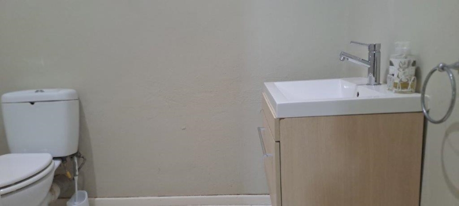 To Let 3 Bedroom Property for Rent in Sydenham Gauteng