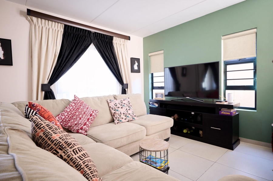 3 Bedroom Property for Sale in Broadacres Gauteng