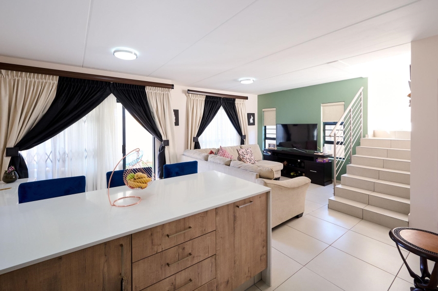 3 Bedroom Property for Sale in Broadacres Gauteng