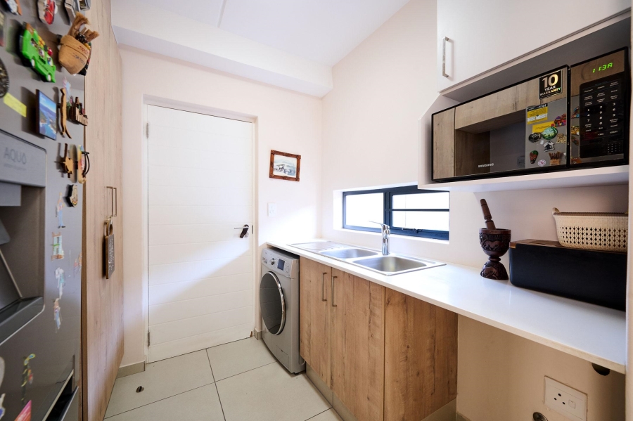 3 Bedroom Property for Sale in Broadacres Gauteng