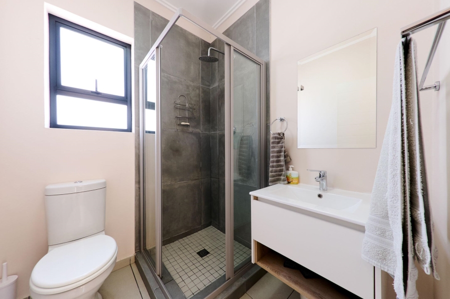 3 Bedroom Property for Sale in Broadacres Gauteng