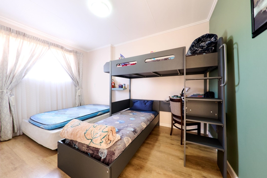 3 Bedroom Property for Sale in Broadacres Gauteng