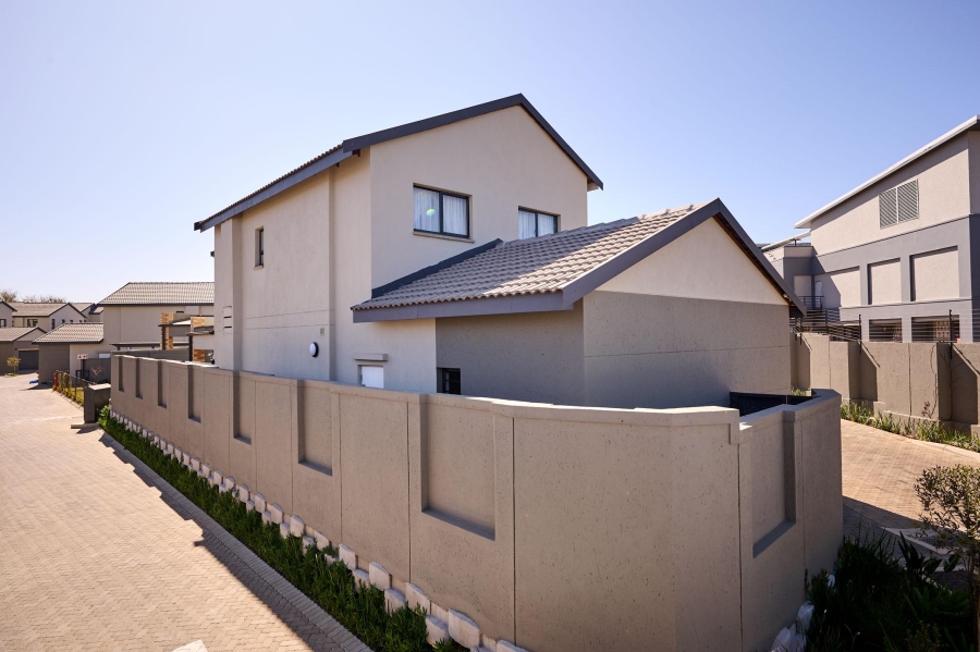 3 Bedroom Property for Sale in Broadacres Gauteng
