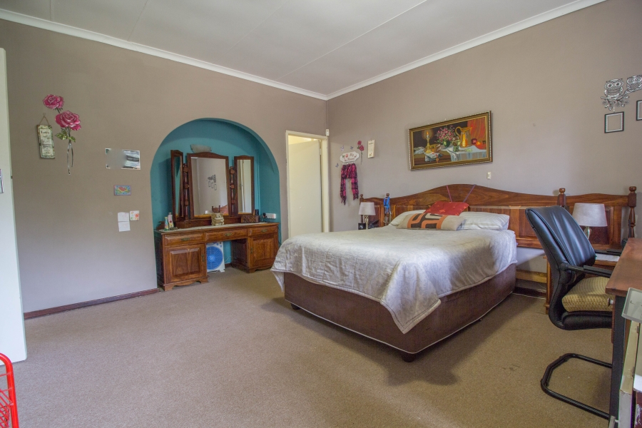 4 Bedroom Property for Sale in Monavoni A H Gauteng