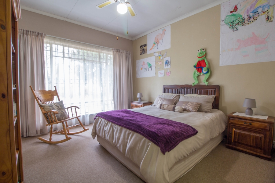 4 Bedroom Property for Sale in Monavoni A H Gauteng