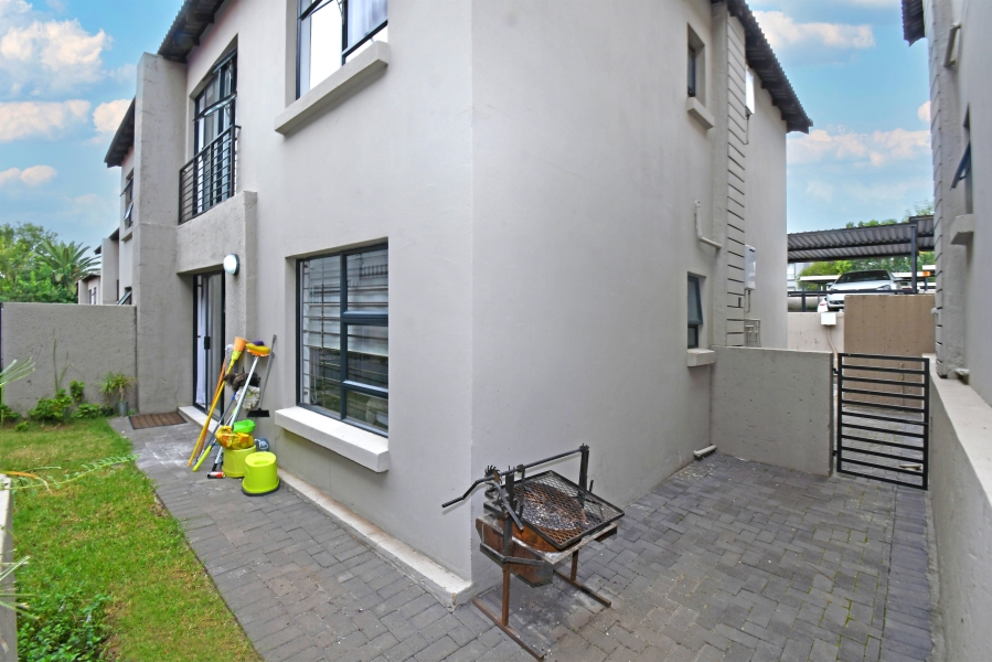 2 Bedroom Property for Sale in Ferndale Gauteng