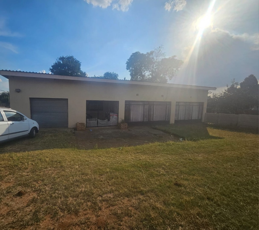 2 Bedroom Property for Sale in Rensburg Gauteng