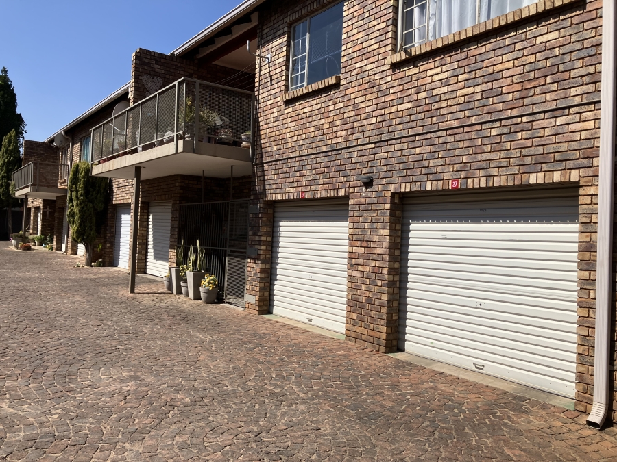 2 Bedroom Property for Sale in Moregloed Gauteng