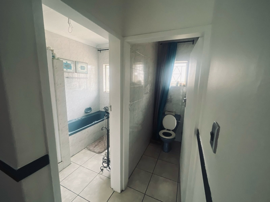 4 Bedroom Property for Sale in Dalpark Proper Gauteng