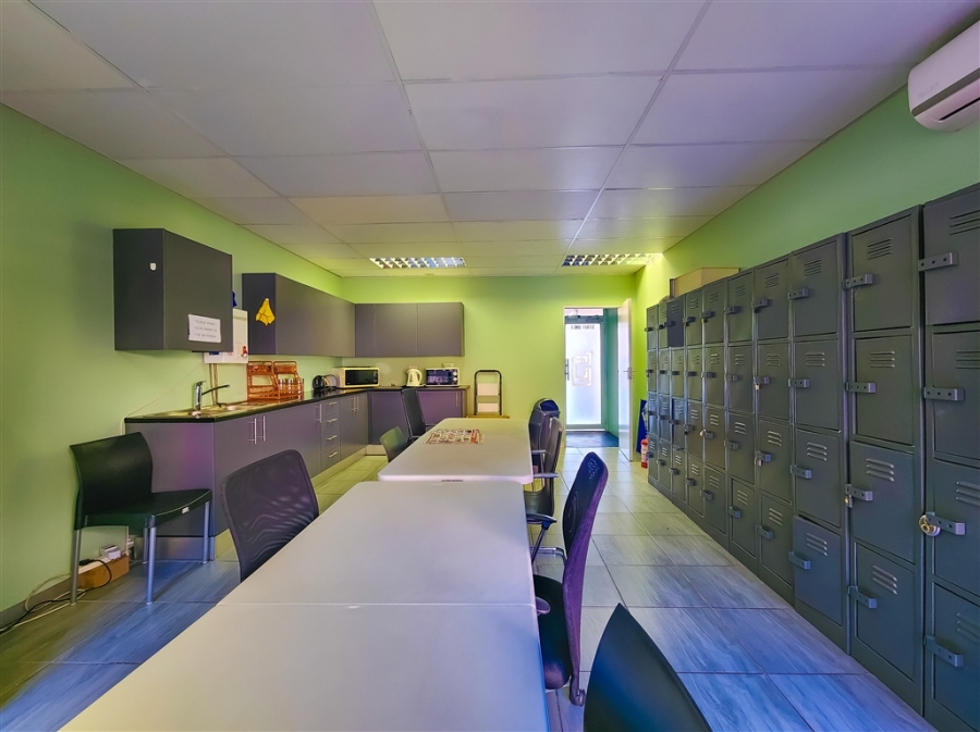 To Let Commercial Property for Rent in Strubensvallei Gauteng