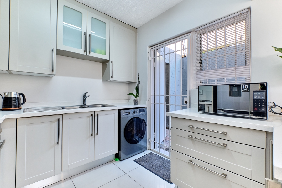 2 Bedroom Property for Sale in Morningside Gauteng