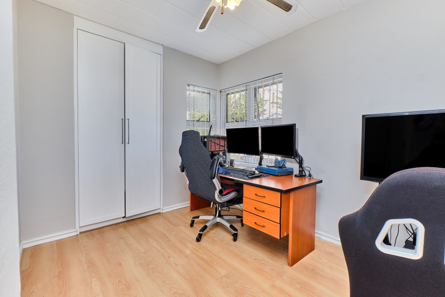 2 Bedroom Property for Sale in Morningside Gauteng