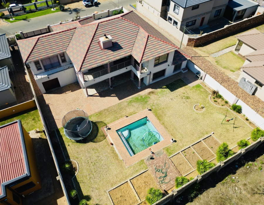4 Bedroom Property for Sale in Selcourt Gauteng