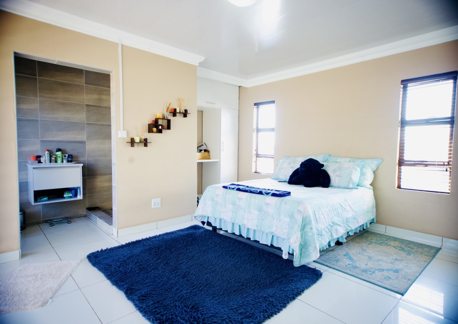 4 Bedroom Property for Sale in Selcourt Gauteng