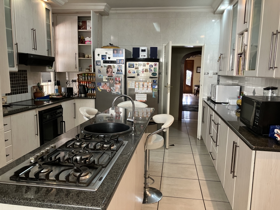 10 Bedroom Property for Sale in Colbyn Gauteng