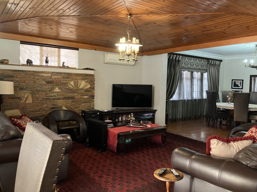 10 Bedroom Property for Sale in Colbyn Gauteng