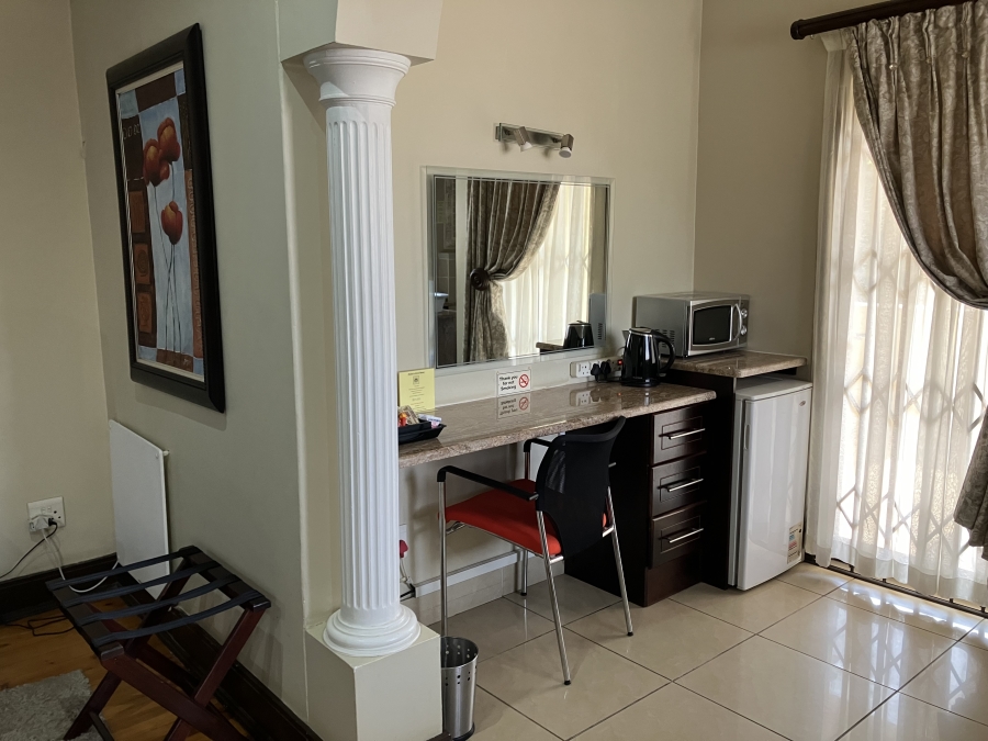 10 Bedroom Property for Sale in Colbyn Gauteng