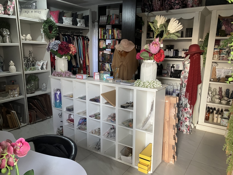 4 Bedroom Property for Sale in Waverley Gauteng