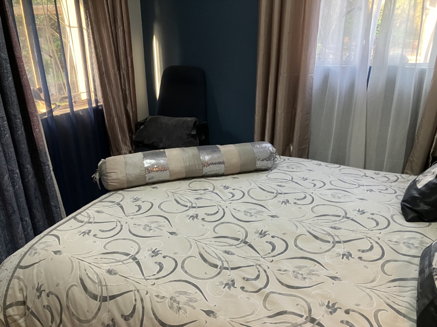 4 Bedroom Property for Sale in Waverley Gauteng