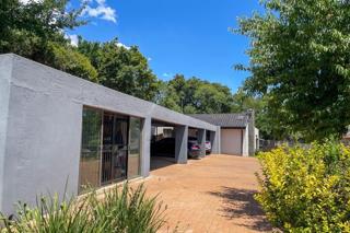 7 Bedroom Property for Sale in Raslouw Gauteng