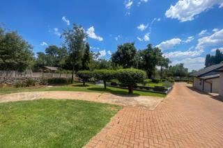7 Bedroom Property for Sale in Raslouw Gauteng