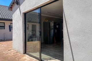 7 Bedroom Property for Sale in Raslouw Gauteng