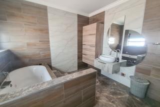7 Bedroom Property for Sale in Raslouw Gauteng