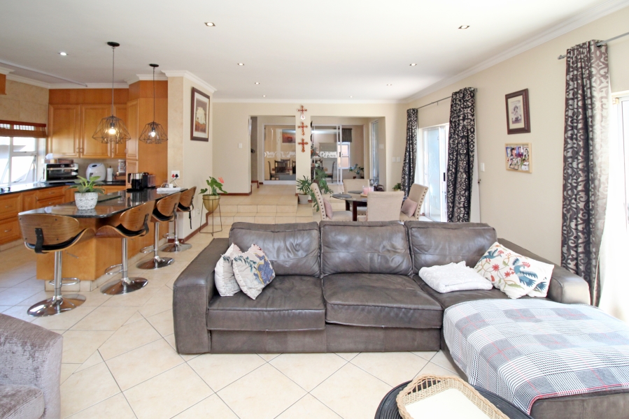 3 Bedroom Property for Sale in Kyalami Estates Gauteng