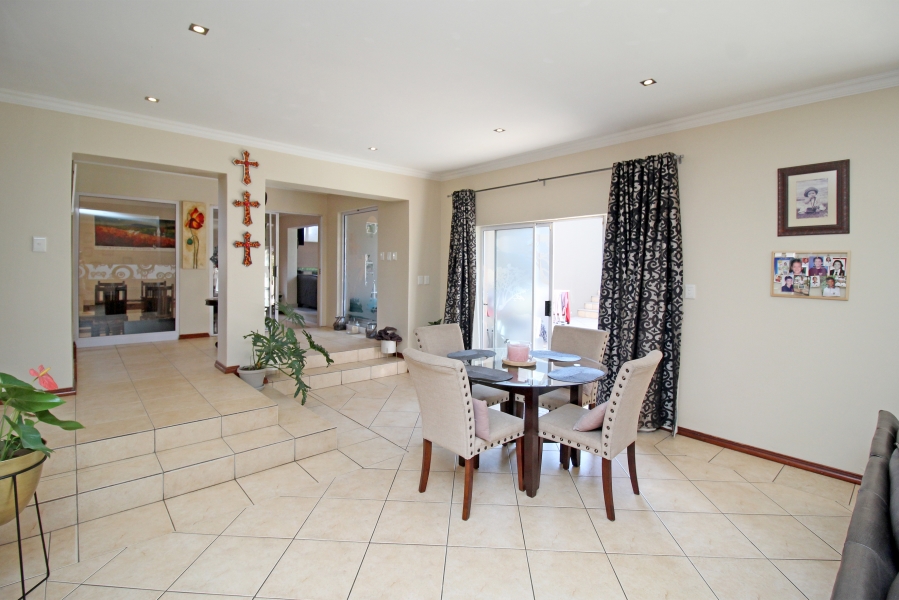 3 Bedroom Property for Sale in Kyalami Estates Gauteng