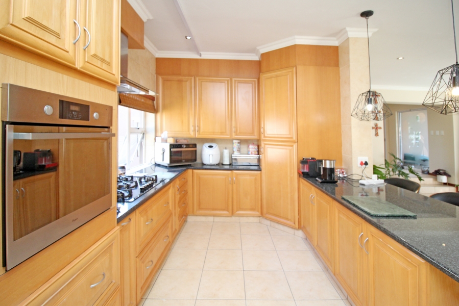 3 Bedroom Property for Sale in Kyalami Estates Gauteng