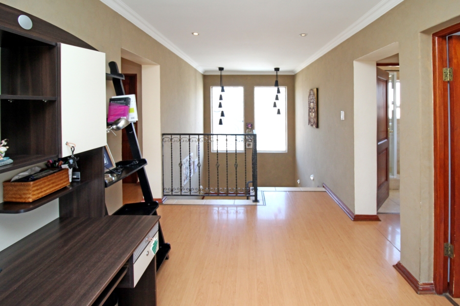 3 Bedroom Property for Sale in Kyalami Estates Gauteng