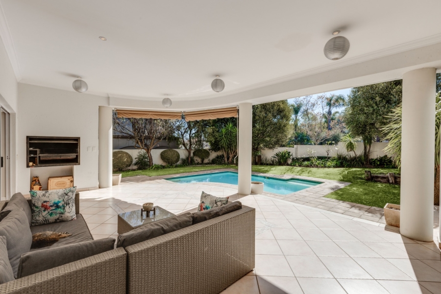 5 Bedroom Property for Sale in Dainfern Golf Estate Gauteng