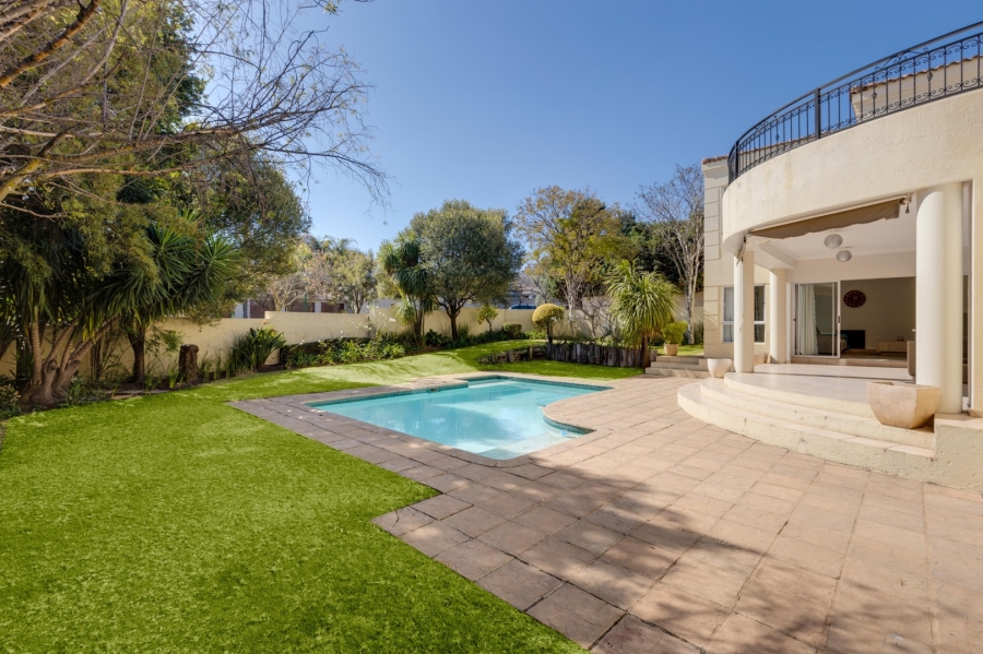 5 Bedroom Property for Sale in Dainfern Golf Estate Gauteng