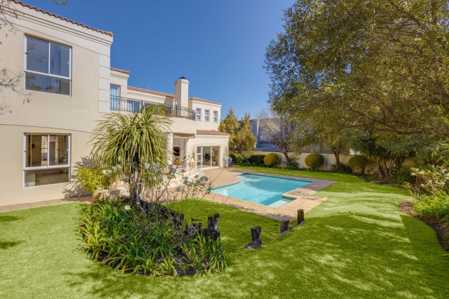 5 Bedroom Property for Sale in Dainfern Golf Estate Gauteng