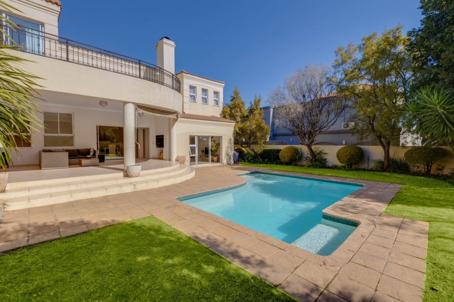 5 Bedroom Property for Sale in Dainfern Golf Estate Gauteng