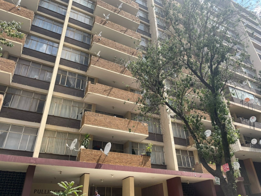 1 Bedroom Property for Sale in Berea Gauteng