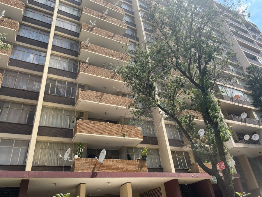 1 Bedroom Property for Sale in Berea Gauteng
