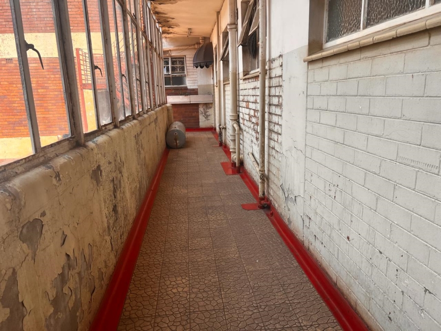 2 Bedroom Property for Sale in Yeoville Gauteng