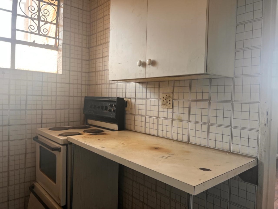 2 Bedroom Property for Sale in Yeoville Gauteng