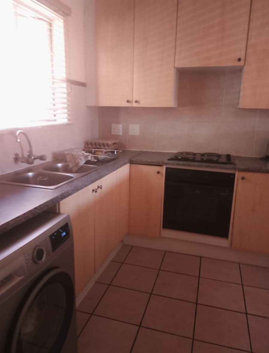 2 Bedroom Property for Sale in Stone Ridge Gauteng